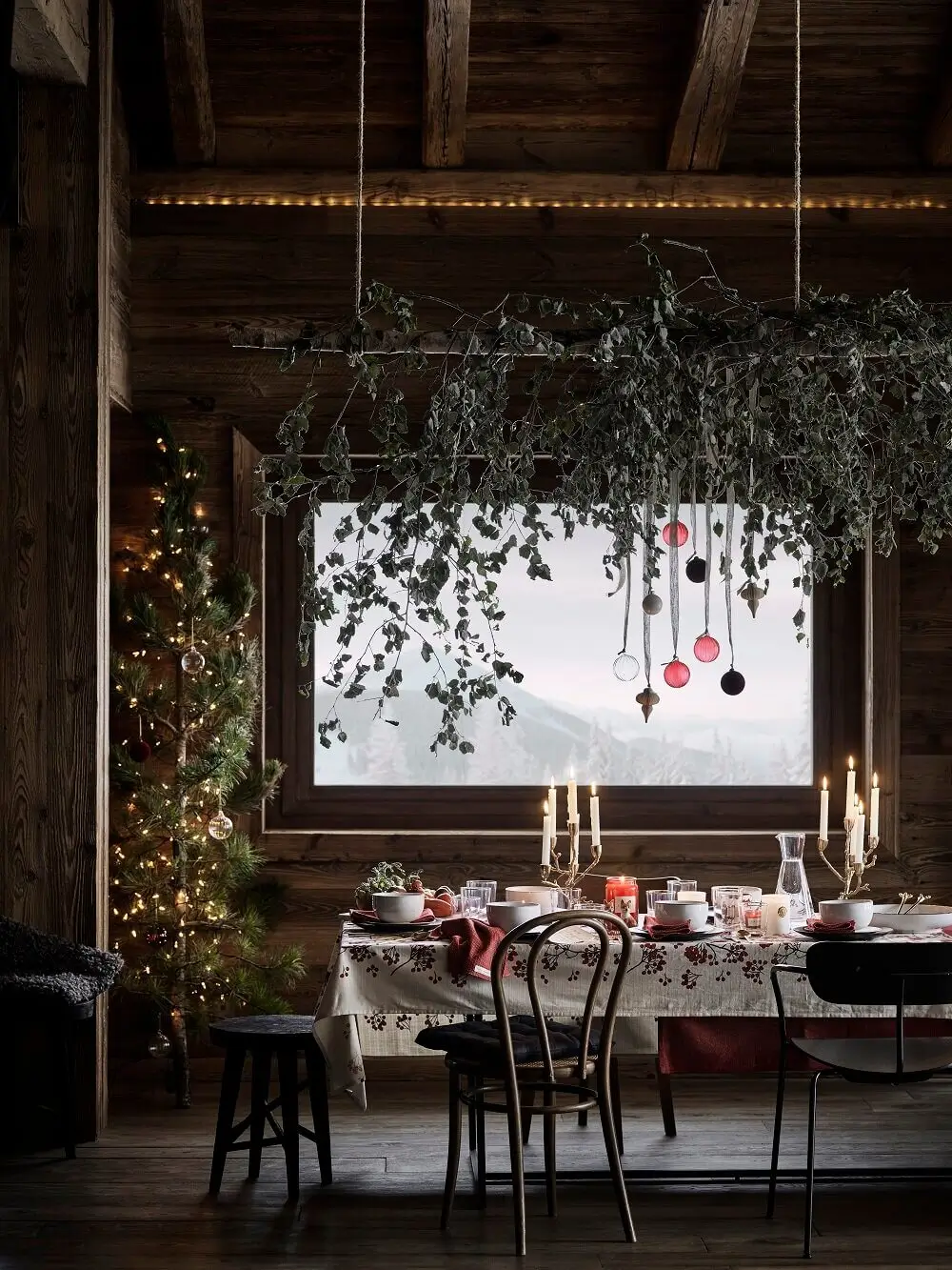 Christmas At H&M Home In Two Different Styles 4 christmas-hm-home-nordroom