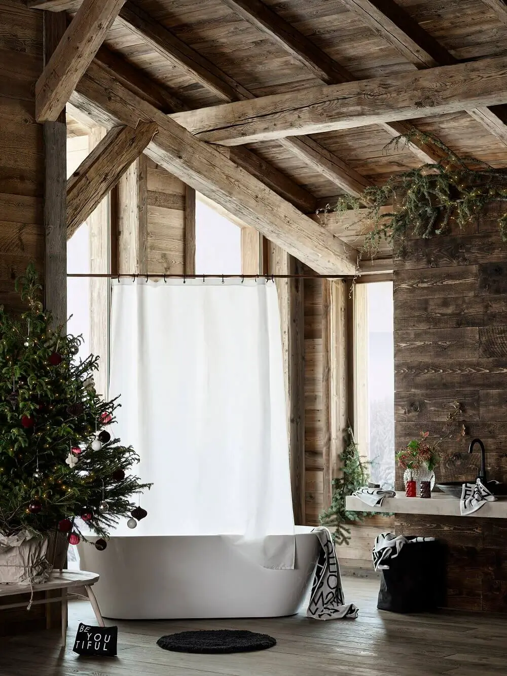 Christmas At H&M Home In Two Different Styles 8 christmas-hm-home-nordroom
