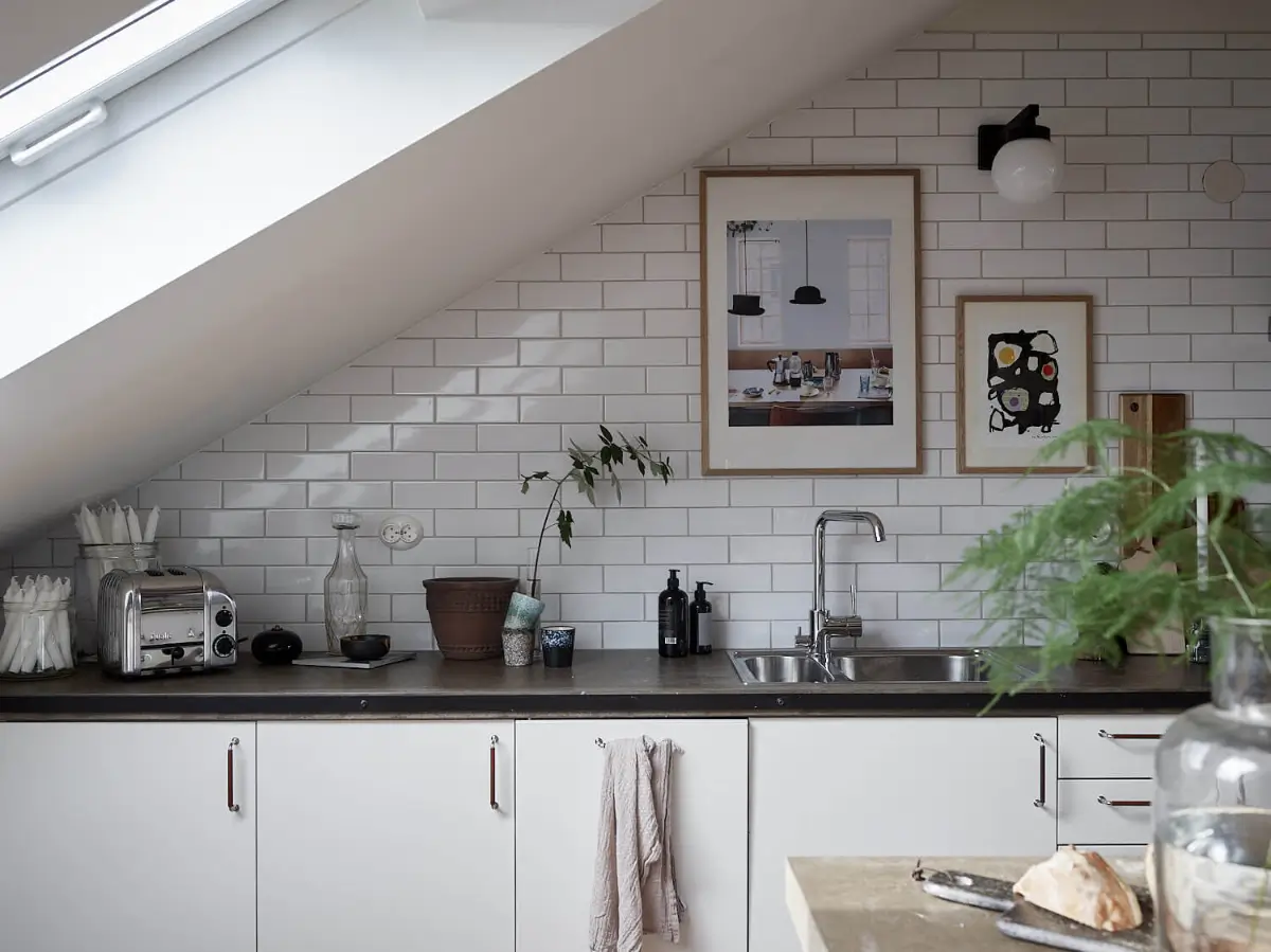 A Cozy Scandinavian Attic Apartment 7 cozy-scandinavian-attic-apartment-nordroom