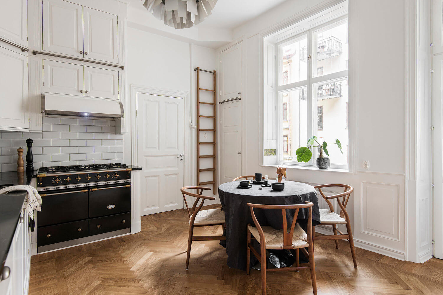 spacious stockholm apartment historic touches nordroom9 A Spacious Stockholm Apartment Packed With Historic Touches