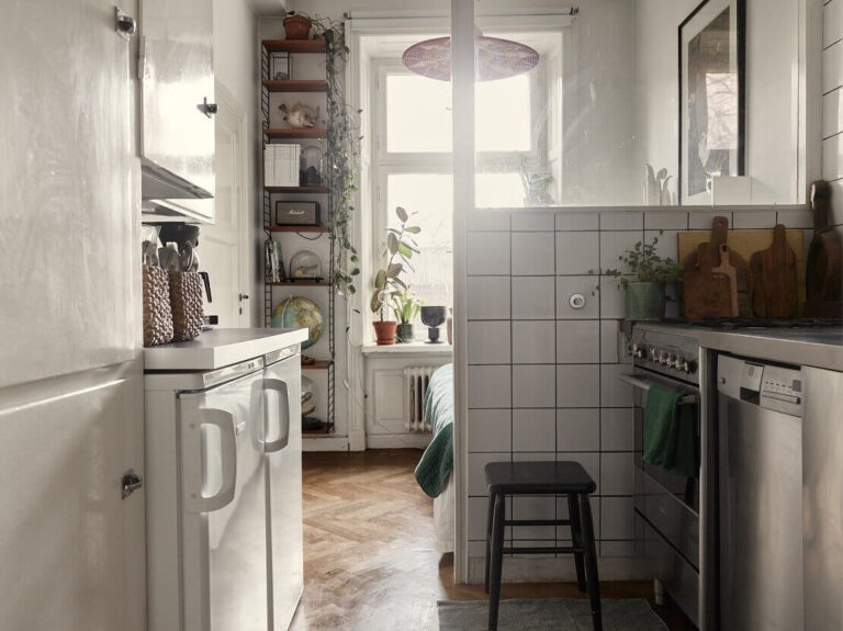 A Small Vintage Bohemian Apartment in Stockholm - The Nordroom