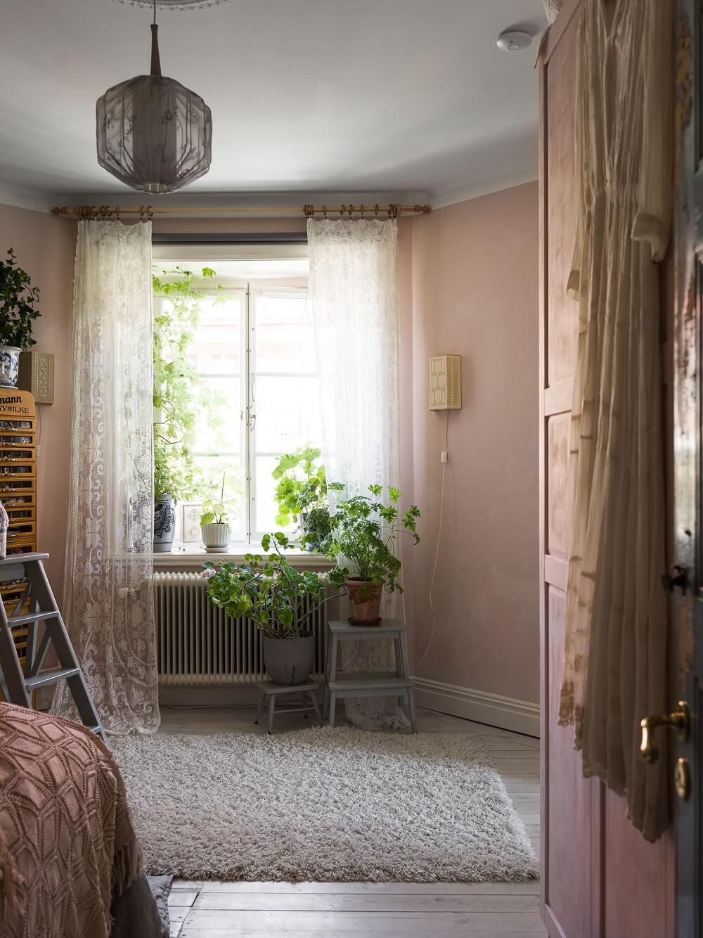 romantic vintage apartment stockholm nordroom9 A Romantic Vintage Apartment in Stockholm