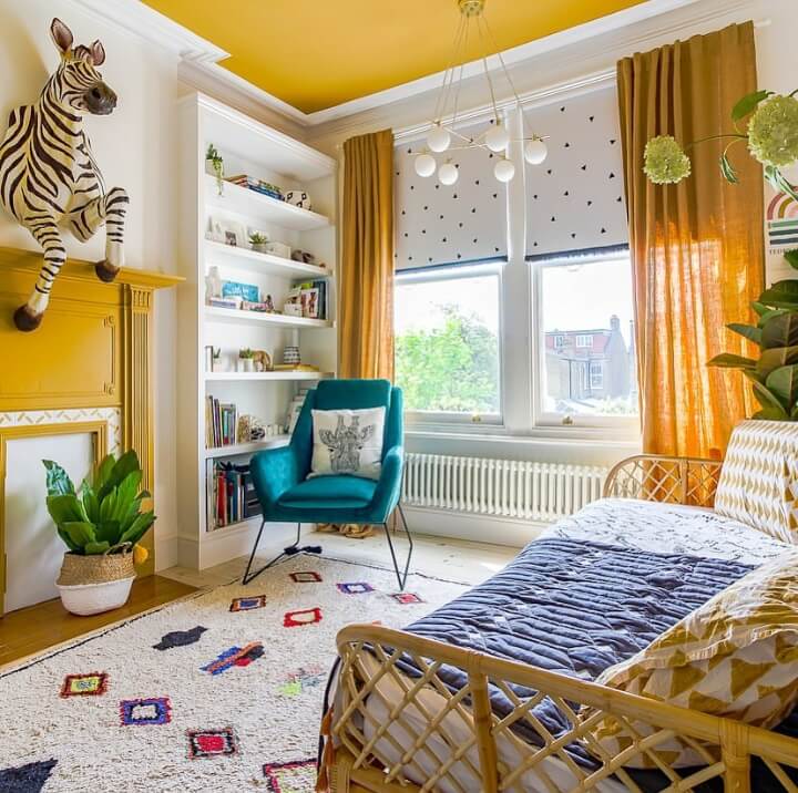 yellow-bedroom-ceiling-nordroom