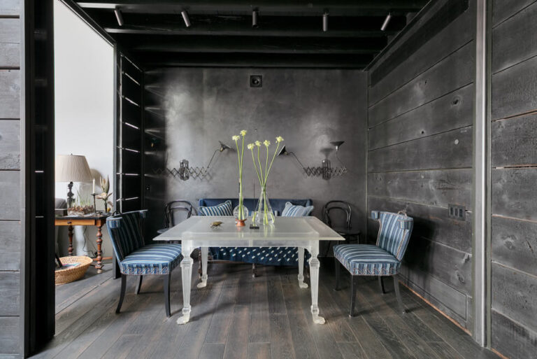 A closer look at Luxury Industrial Penthouse