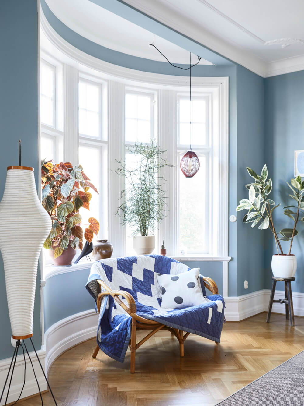 TheNordroom AScandinavianApartmentDecoratedinBlueandGreyTones3 A Scandinavian Apartment Decorated in Blue and Grey Tones