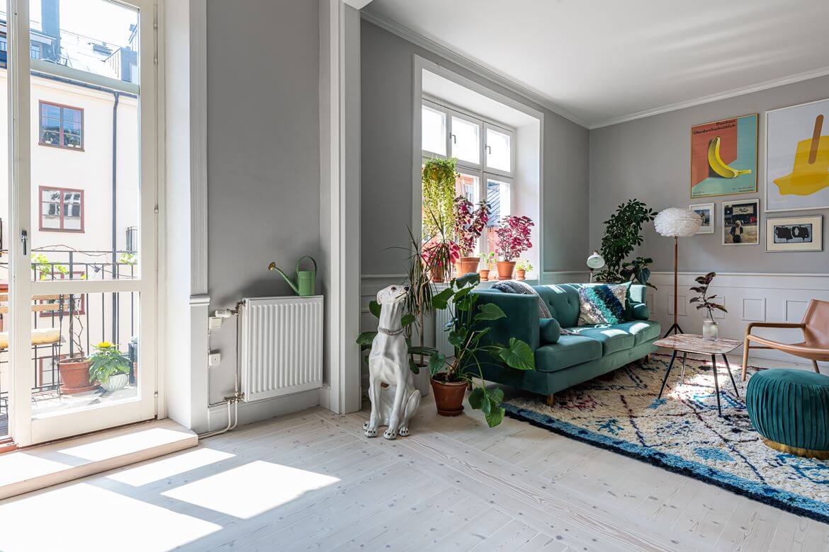 TheNordroom ColorfulTouchesinaScandinavianApartment7 Colorful Touches and Plants in a Scandinavian Apartment