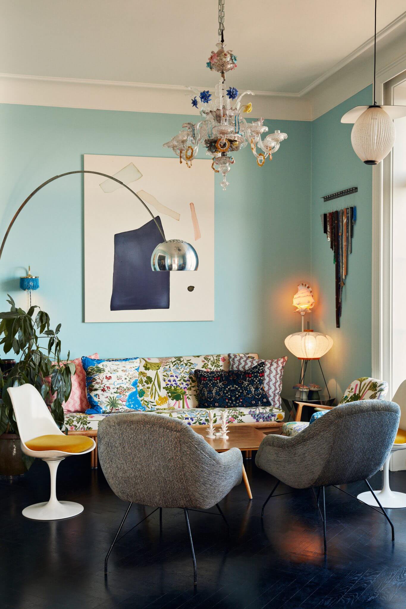 colorful art filled copenhagen home nordroom3 The Colorful Copenhagen Home Of An Art Collector