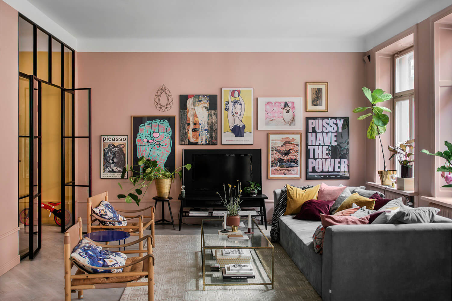 pink-living-room-colorful-scandinavian-interiors-nordroom