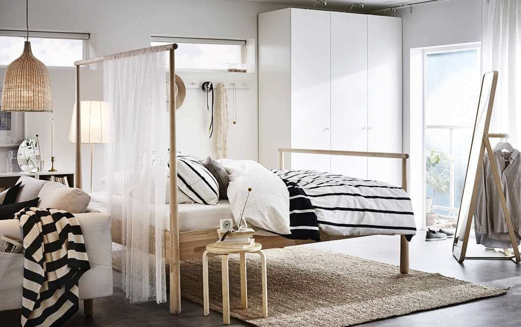 studio-apartment-canopy-bed-nordroom