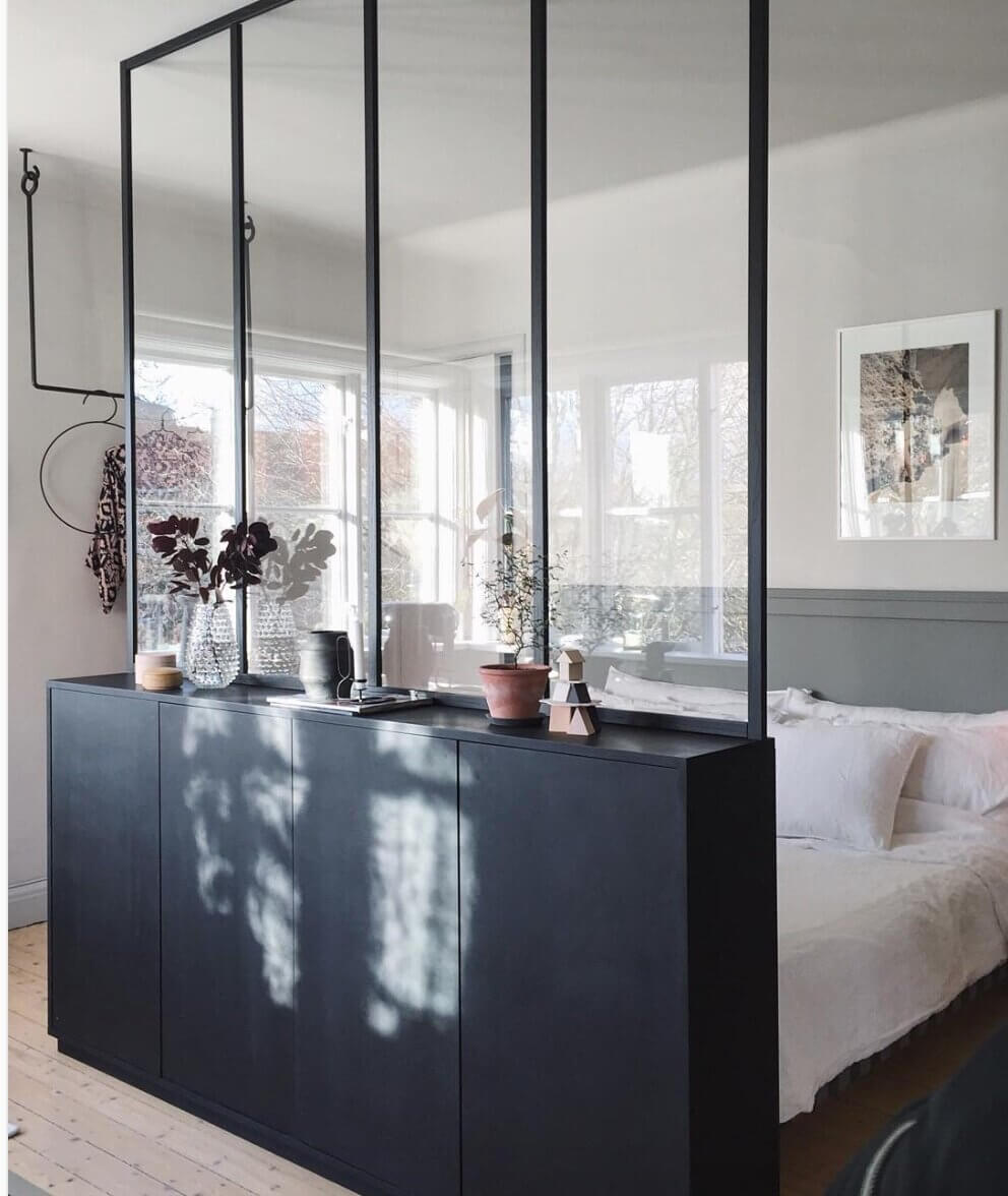 studio-apartment-glass-wall-divider-nordroom