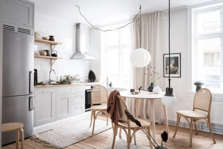 A Small Beautiful and Light Scandinavian Apartment - The Nordroom
