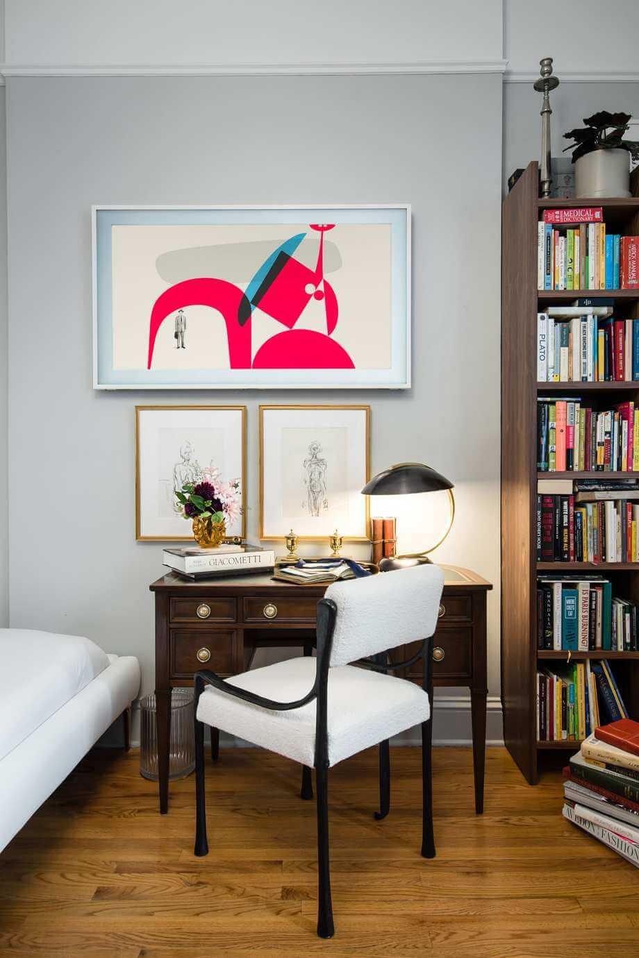 new york studio apartment nordroom3 A Writer's Stylish New York Studio Apartment