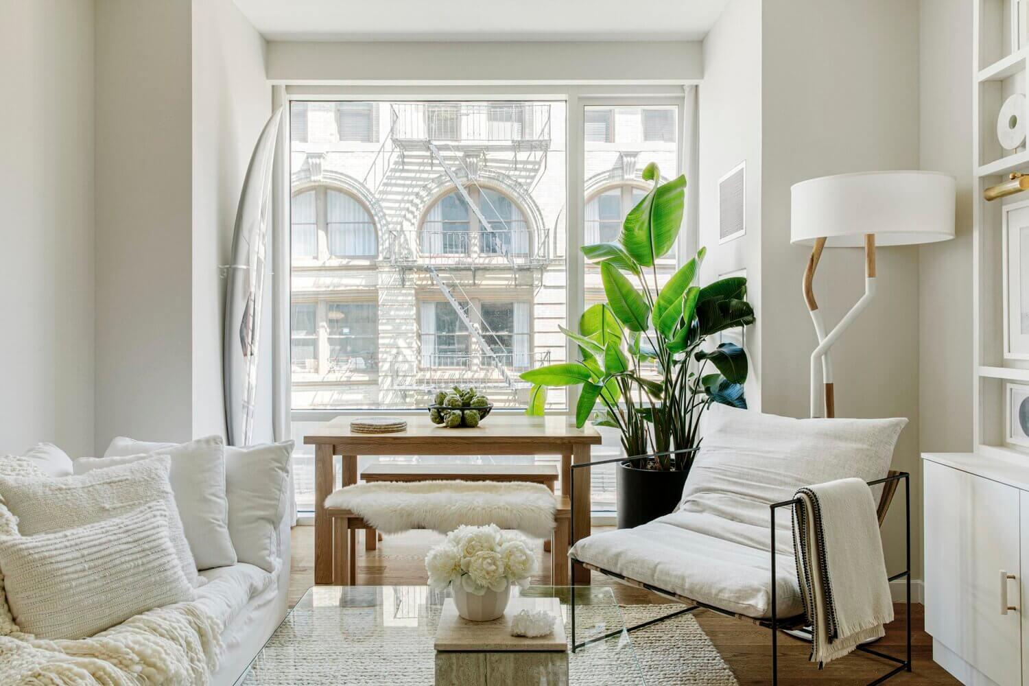 neutral new york apartment nordroom1 Calm Neutral Tones in a New York Apartment