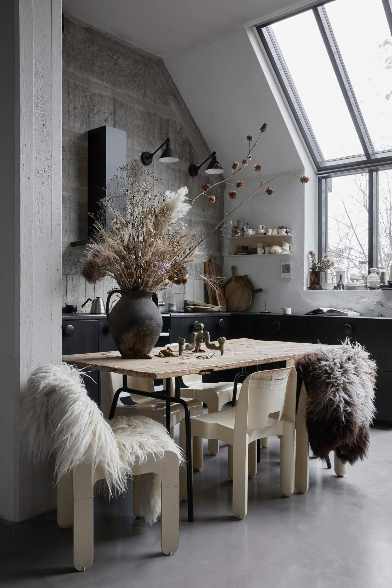 small grey home linnea salmen nordroom5 The Small and Stylish Home of Interior Stylist Linnéa Salmén