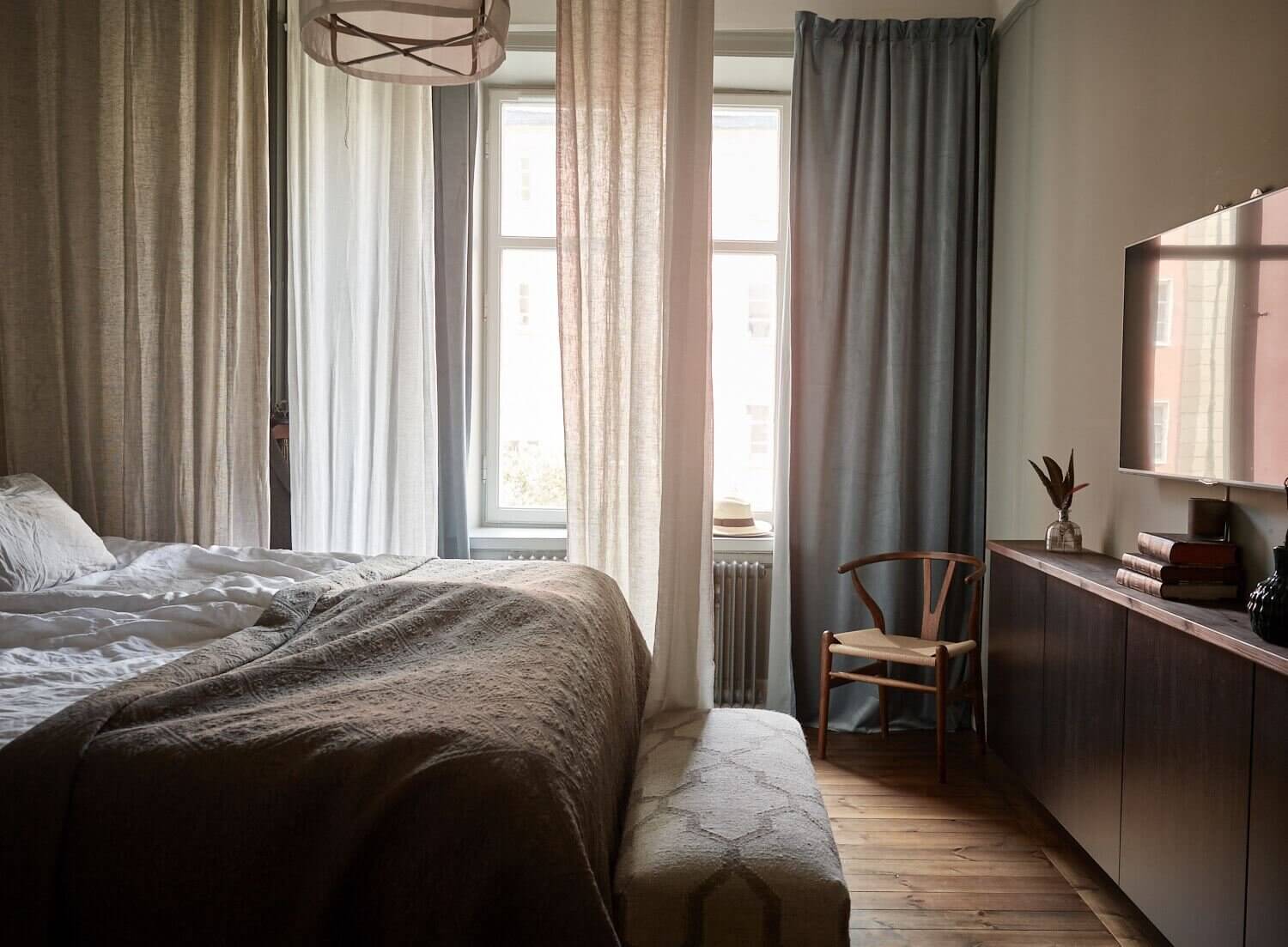 brown scandinavian apartment nordroom6 A Warm Scandinavian Apartment Decorated in Brown Tones