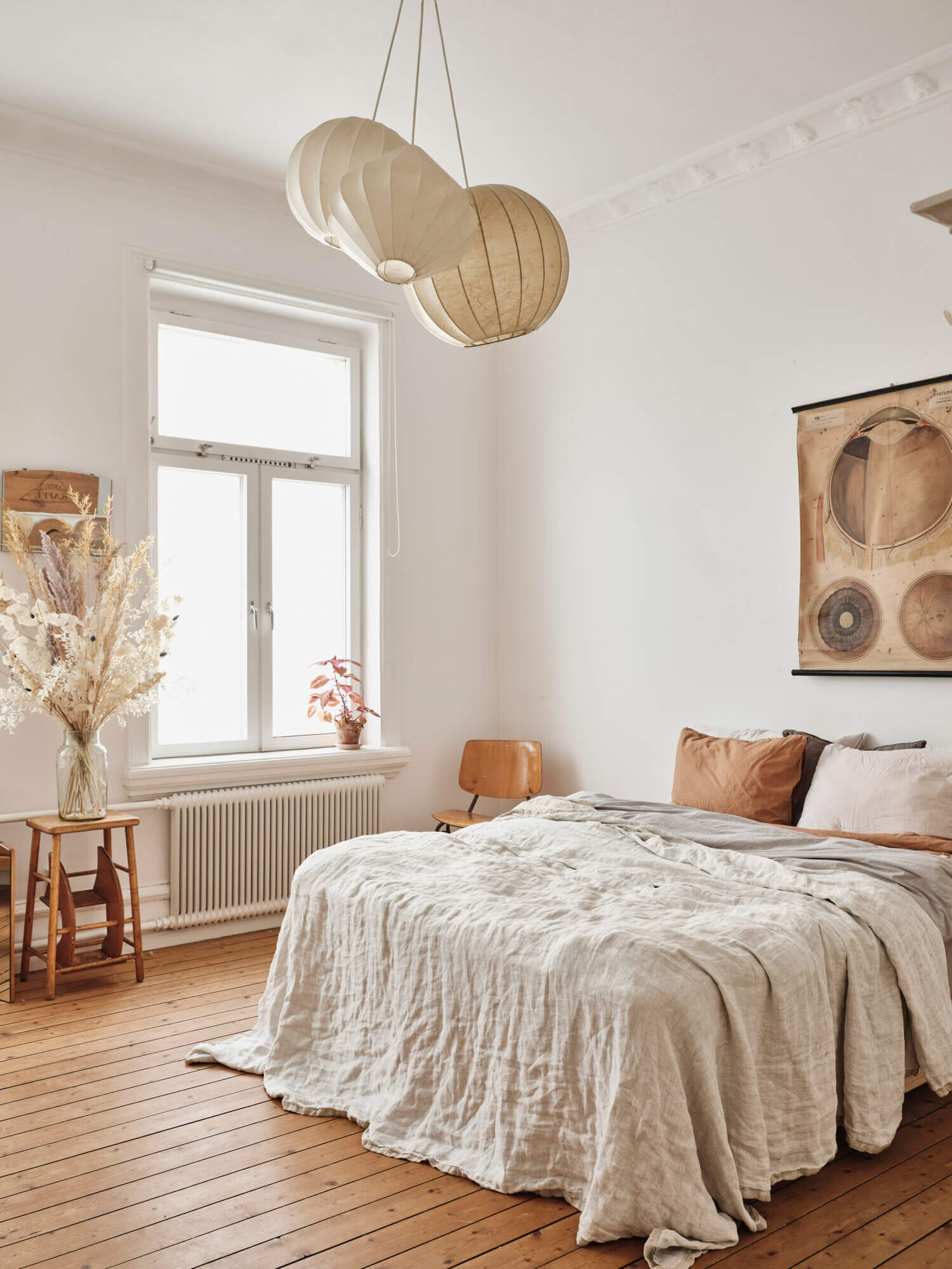 natural materials swedish apartment nordroom7 Natural Materials in a Calm Swedish Apartment