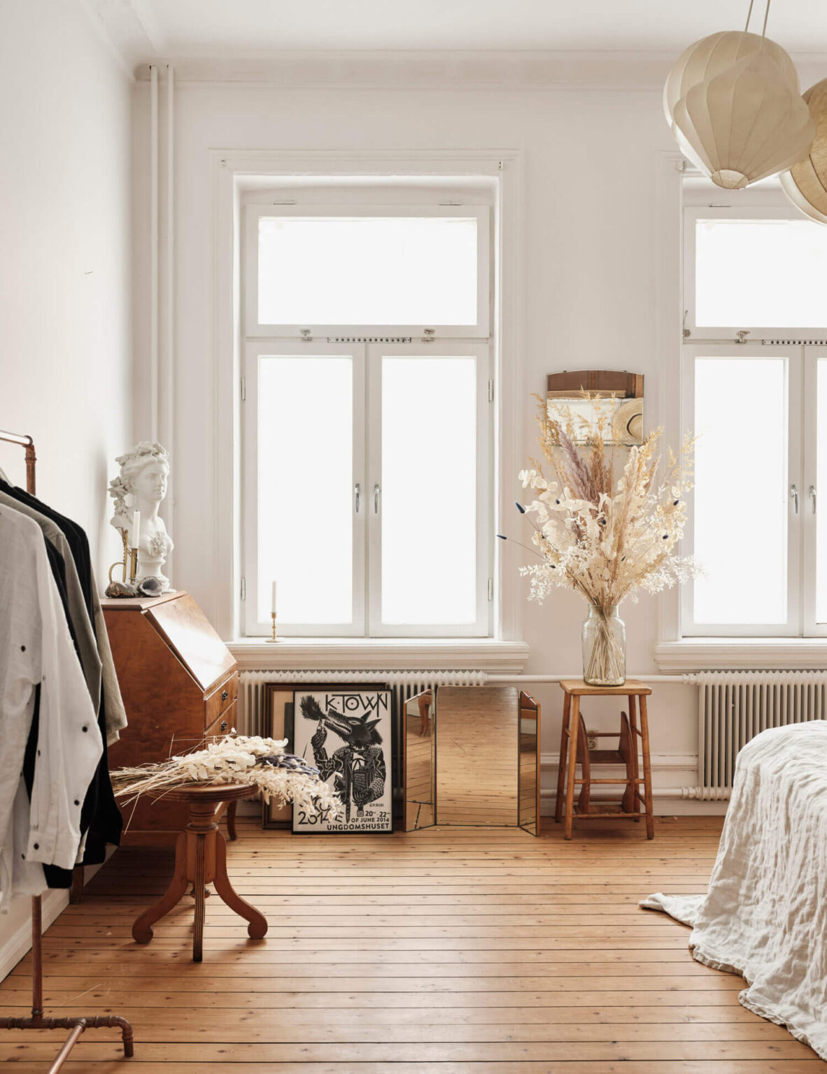 View of Natural Materials in a Calm Swedish Apartment - The Nordroom