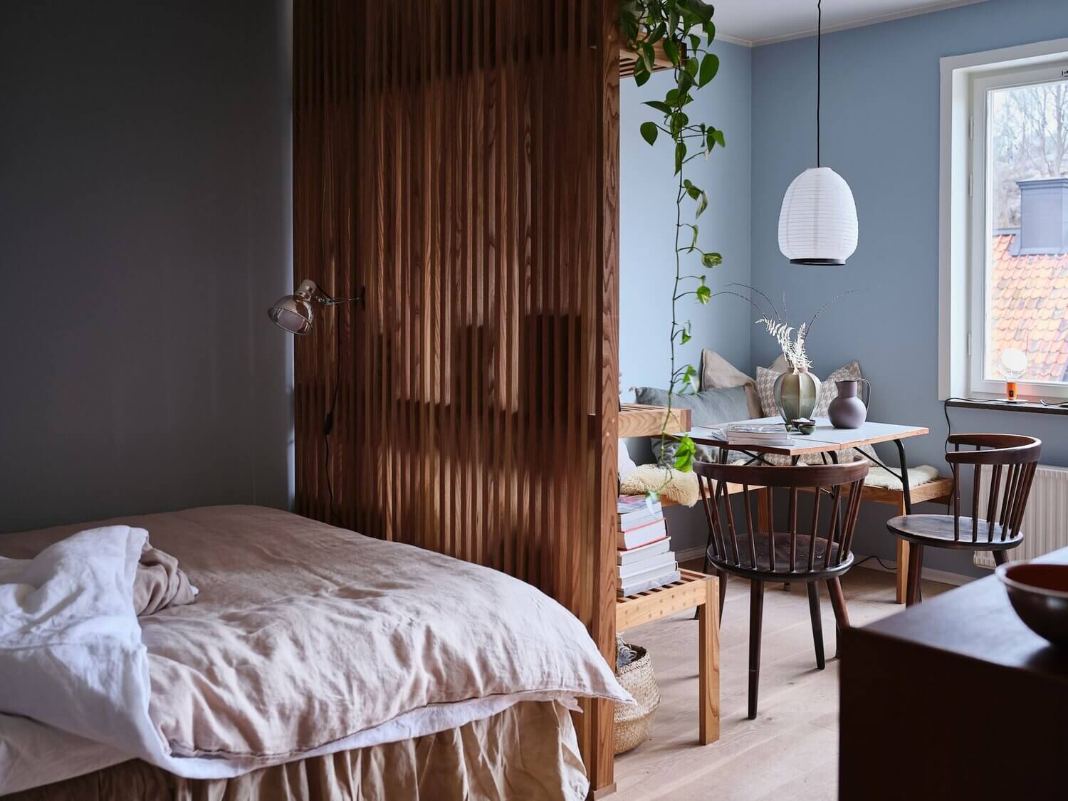 A Tiny But Stylish Blue Studio Apartment 1 tiny blue studio apartment nordroom A Tiny But Stylish Blue Studio Apartment