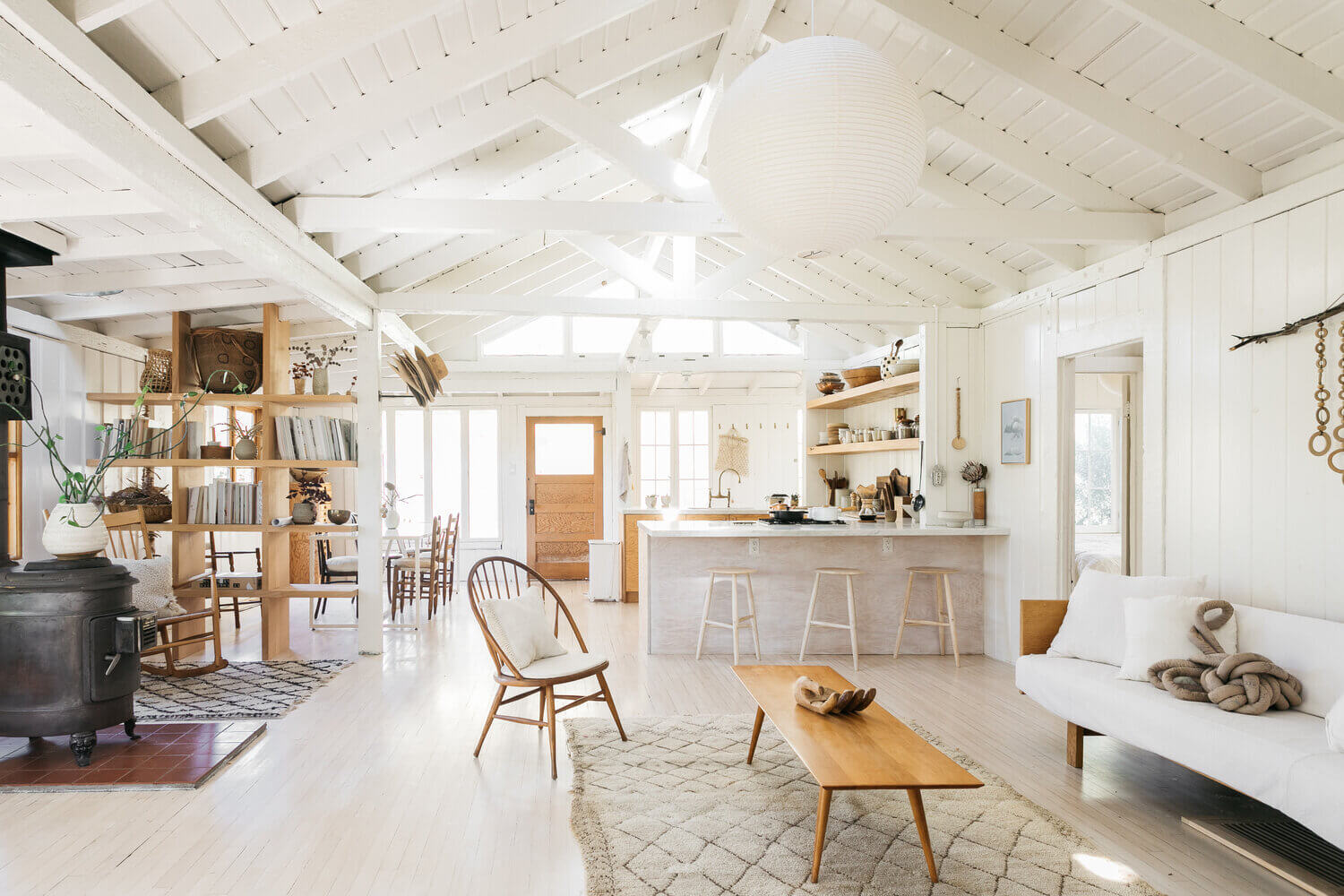 A Serene and Light Vintage Cabin in Topanga Canyon