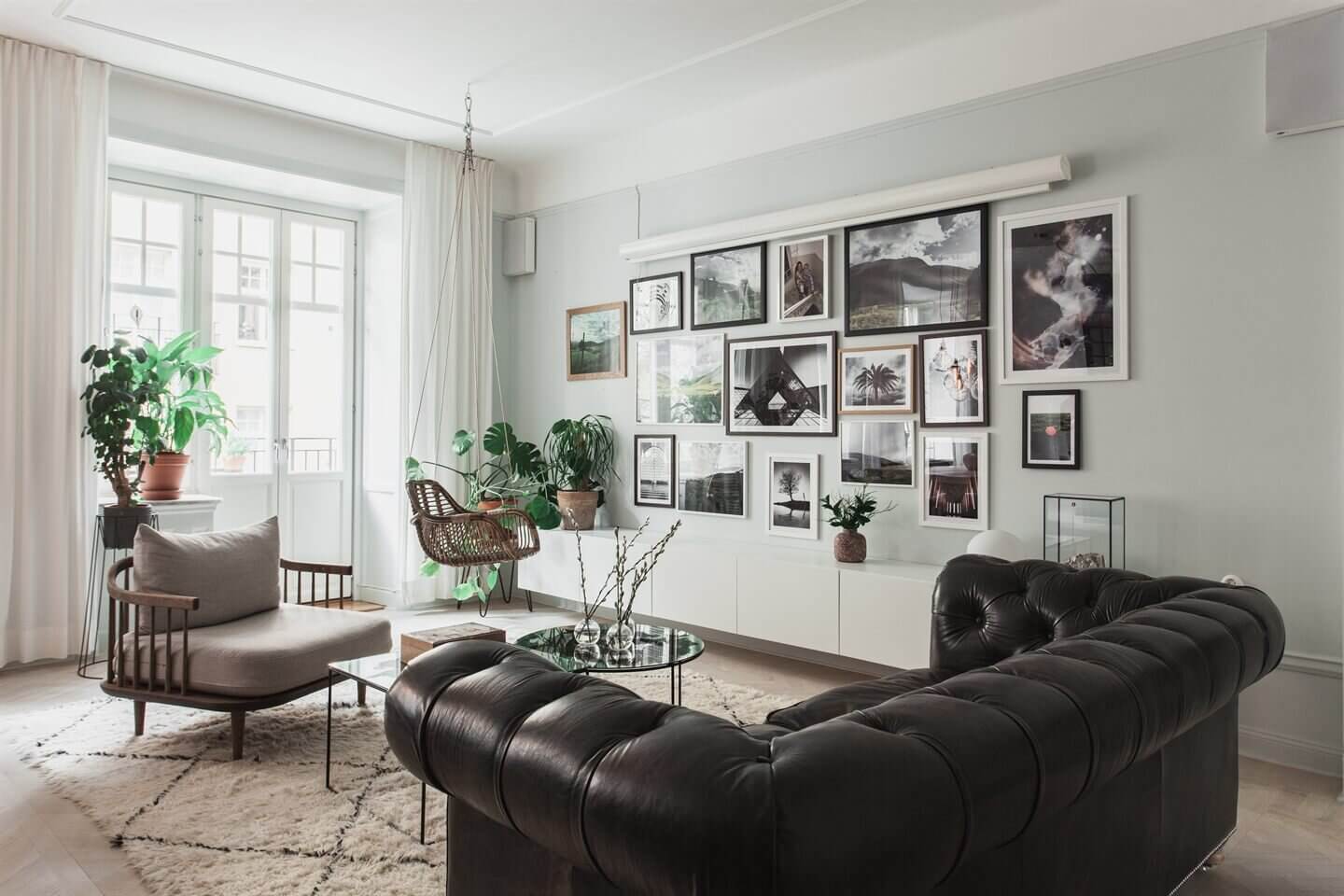 An Elegant One-Bedroom Apartment in Stockholm