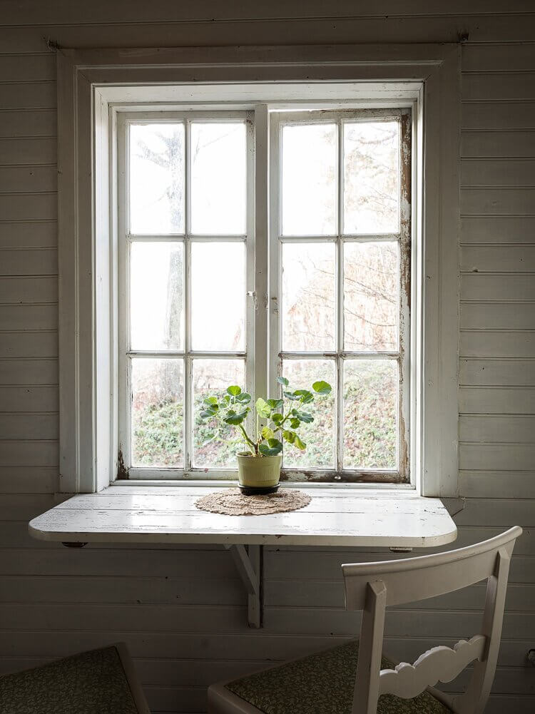 ACozyVintageLookForaTraditionalSwedishHome TheNordroom28 A Cozy Vintage Look For a Traditional Swedish Home