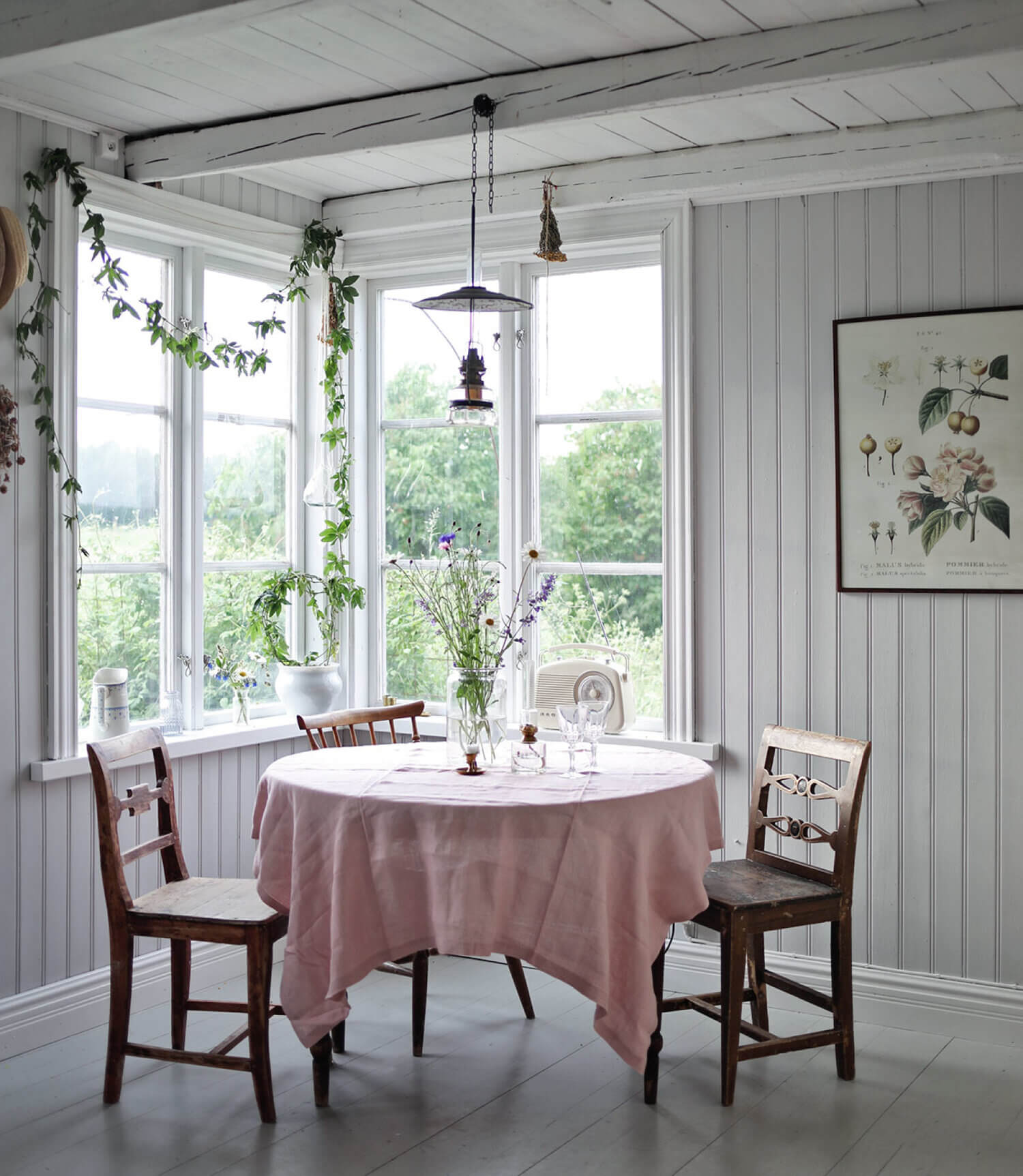 ASwedishCountryhousewithaDreamlikeGarden TheNordroom A Swedish Country House with a Dreamlike Garden