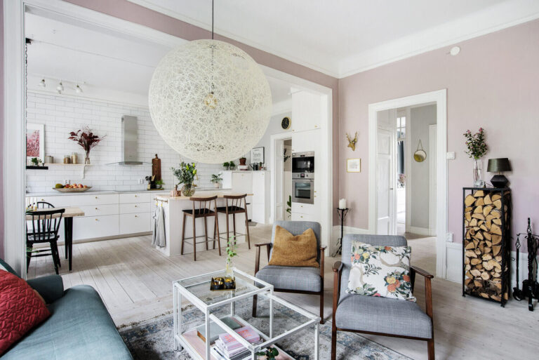A Bright Pink and Blue Scandinavian Apartment - The Nordroom - Wedgewood Blue Scandinavian Apartment