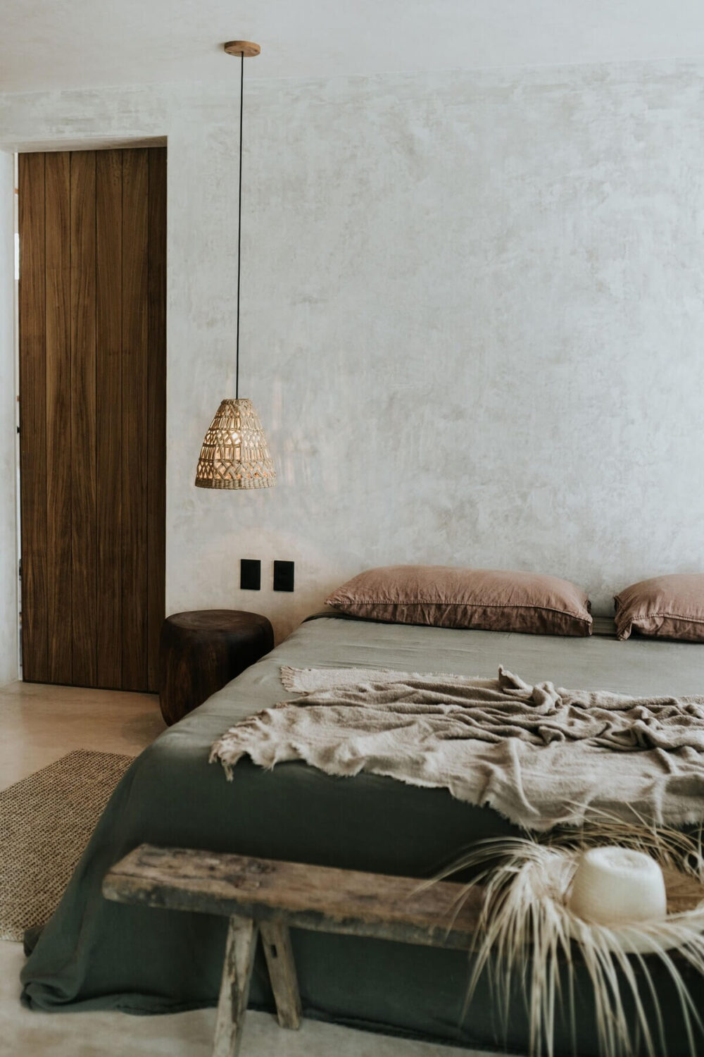 bedroom-green-bedding-loft-nordroom