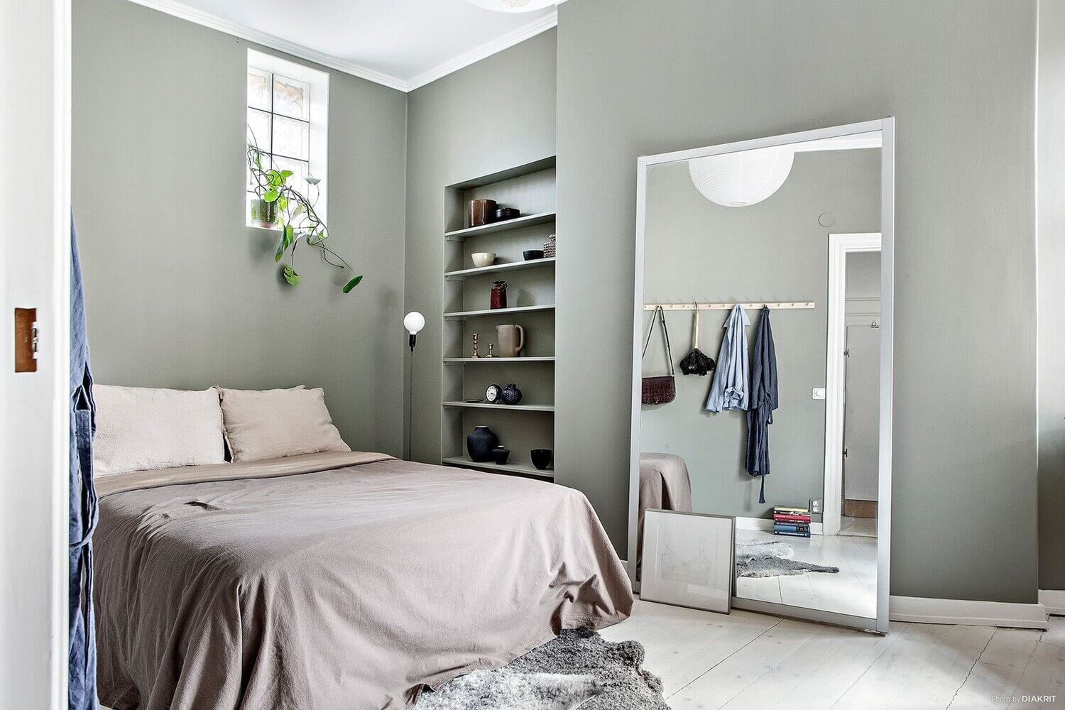 ASereneLightGreyWhiteStockholmApartment TheNordroom9 A Serene Light Grey & White Stockholm Apartment