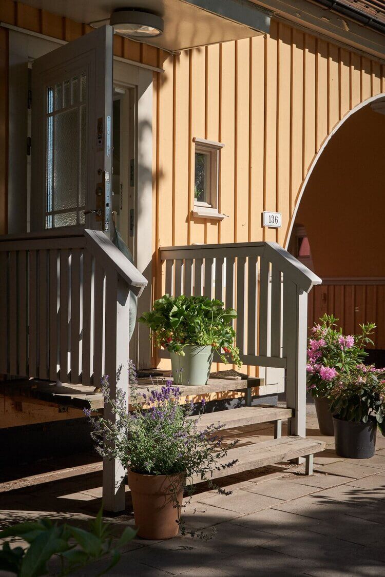 charming yellow gatehouse stockholm nordroom16 A Charming Yellow Gatehouse in Stockholm