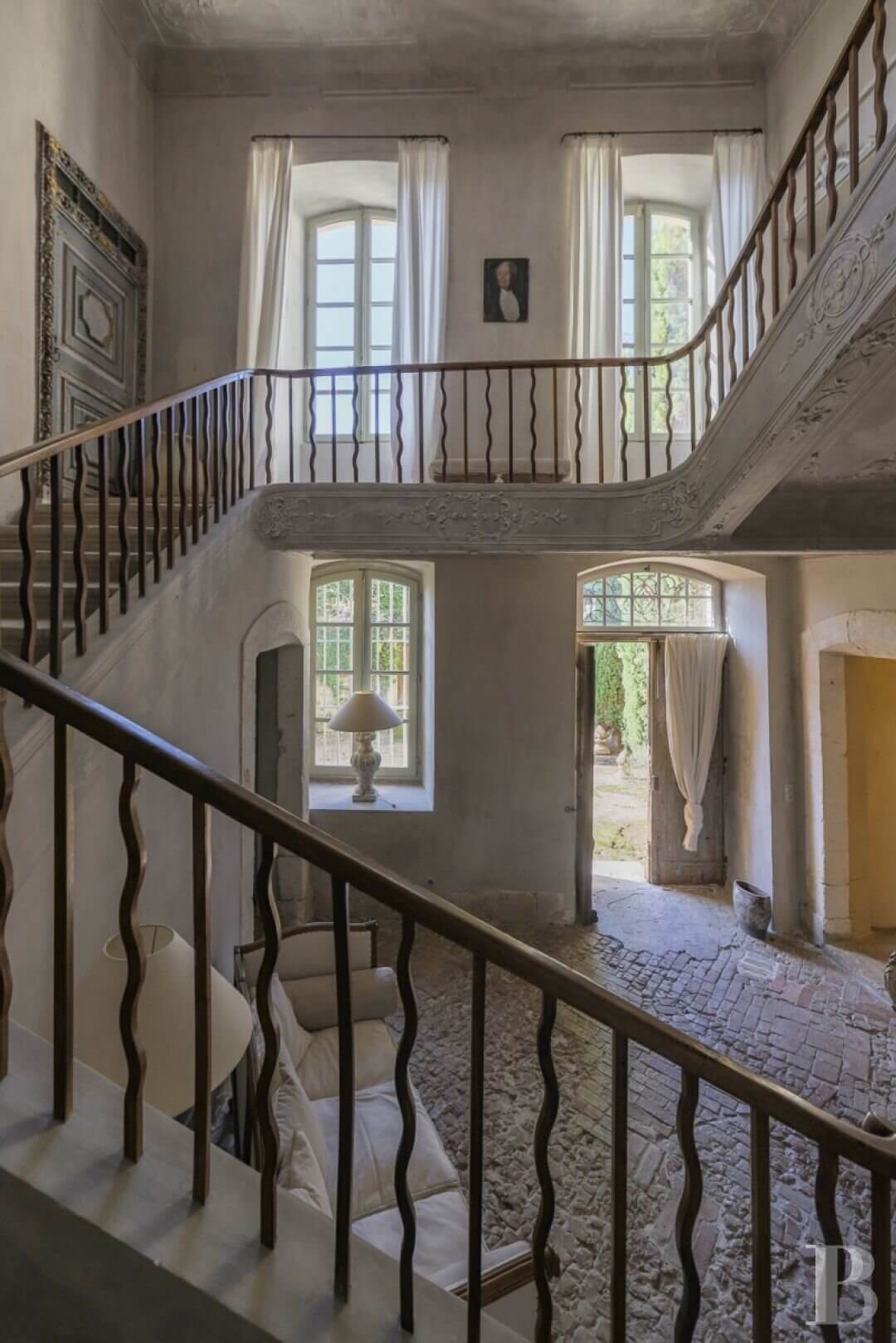 18th century chateau luberon france nordroom4 Unique Properties | An 18th-Century Chateau in Lubéron