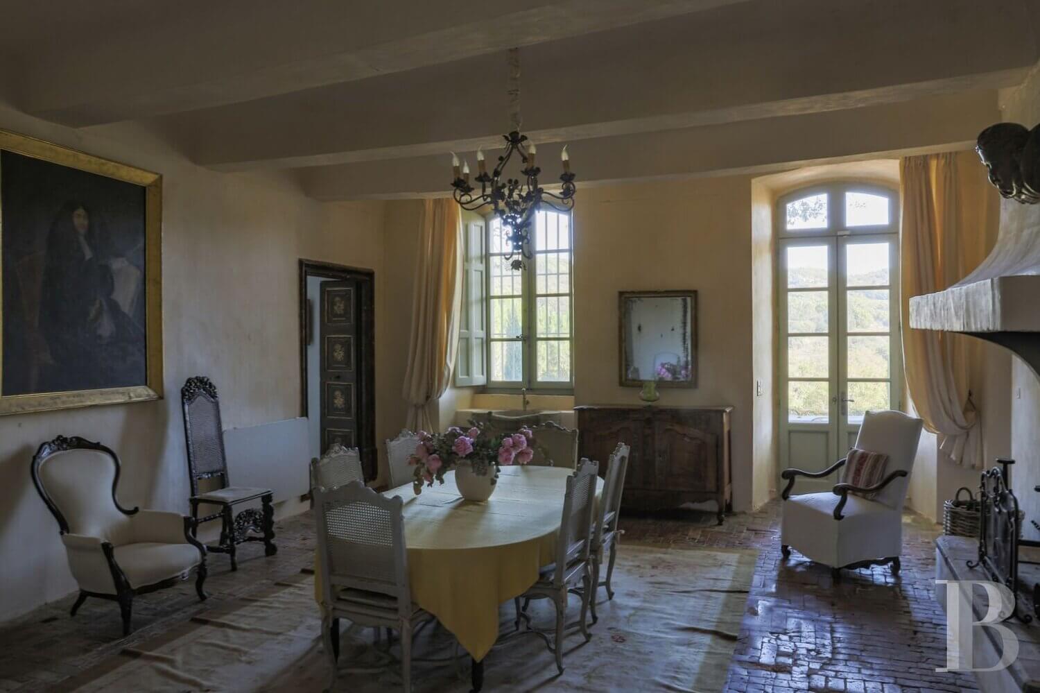 18th century chateau luberon france nordroom5 Unique Properties | An 18th-Century Chateau in Lubéron