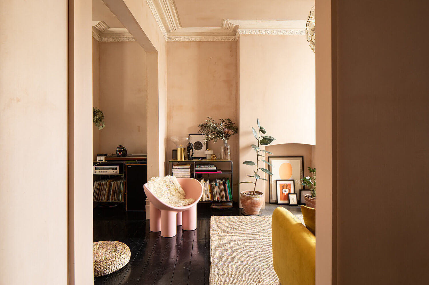 A Victorian Home with A Modern Extension and Tiny Japanese-Style Courtyard