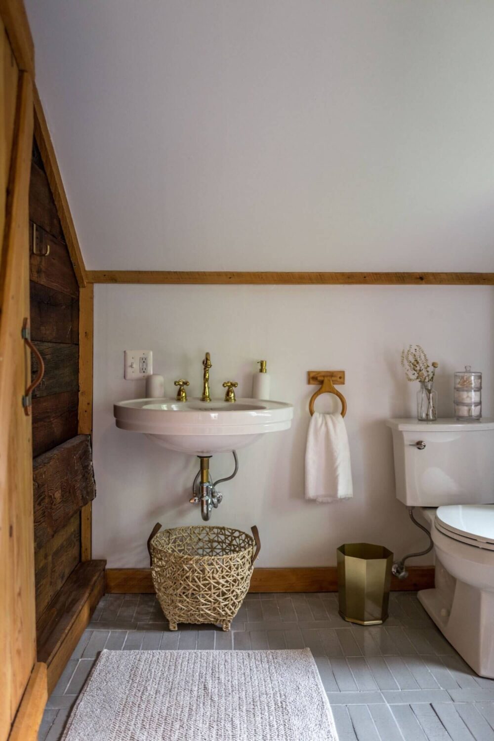 The Hunter Barnhouse: A Stylish Slow Living Airbnb Surrounded by Nature ...