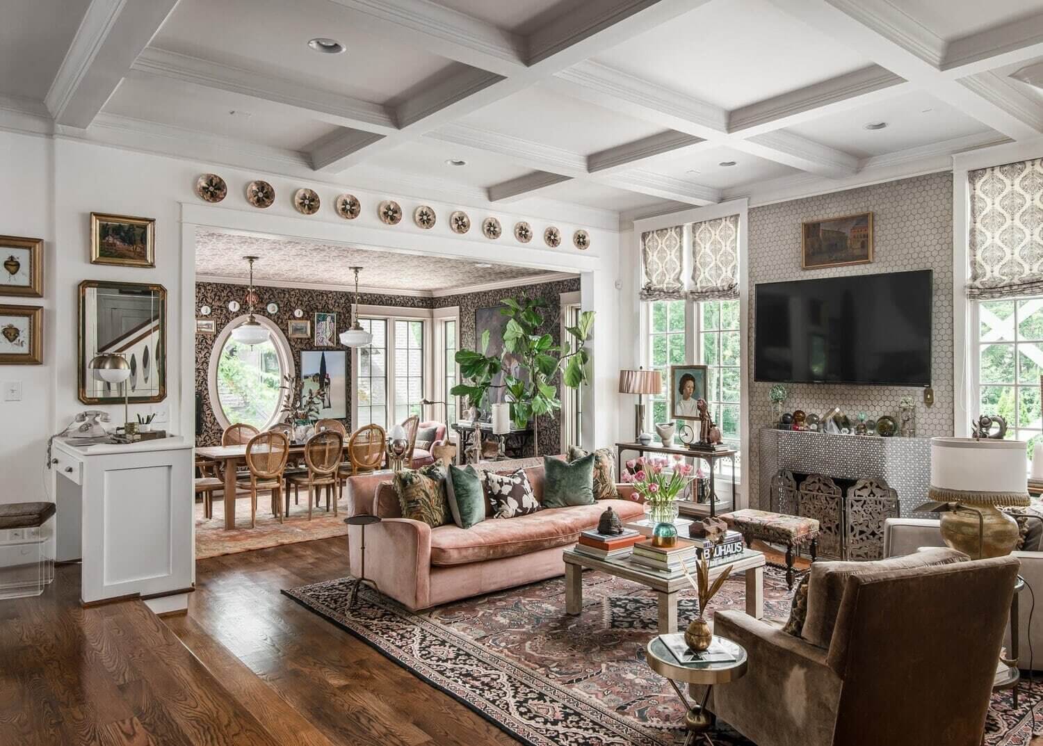 wallpaper-ceiling-dining-room-vintage-eclectic-louisa-pierce