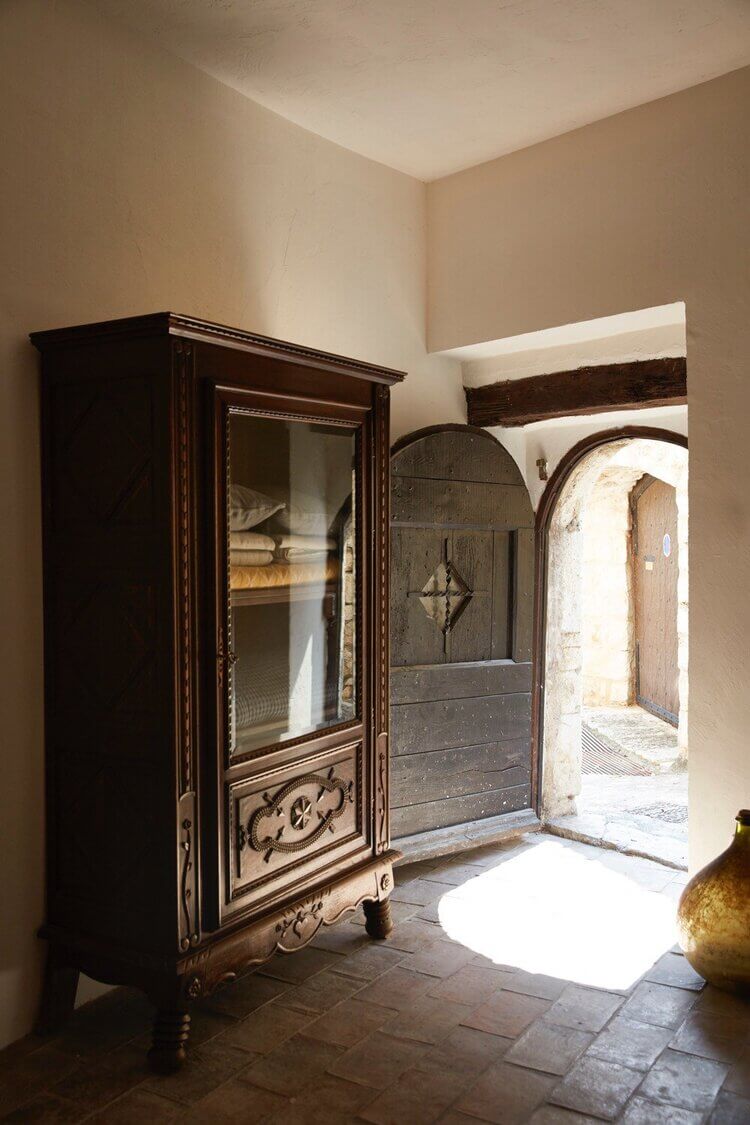 12th century provence airbnb apartment nordroom15 A Stunning Provence Airbnb in a Poet's 12th-Century Apartment
