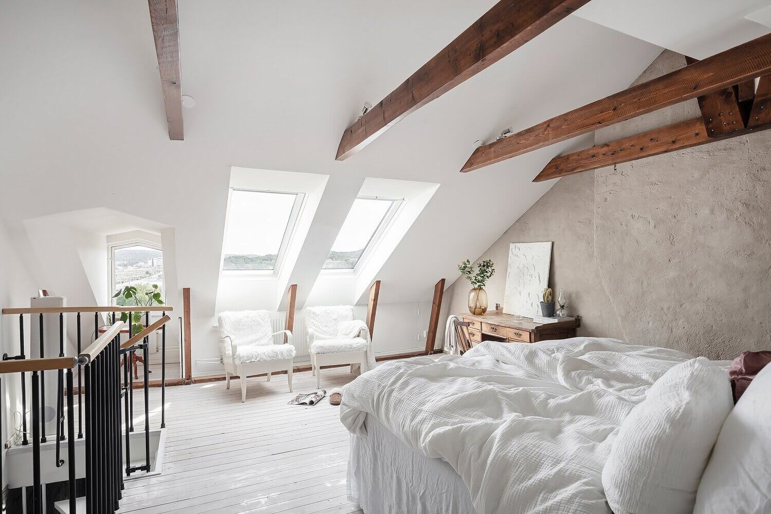 A Scandinavian Maisonette With A Bright Attic Bedroom