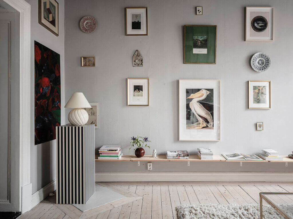 ADarkGreenPaintedCeilinginanArt FilledApartment TheNordroom6 A Dark Green Painted Ceiling In An Art-Filled Apartment