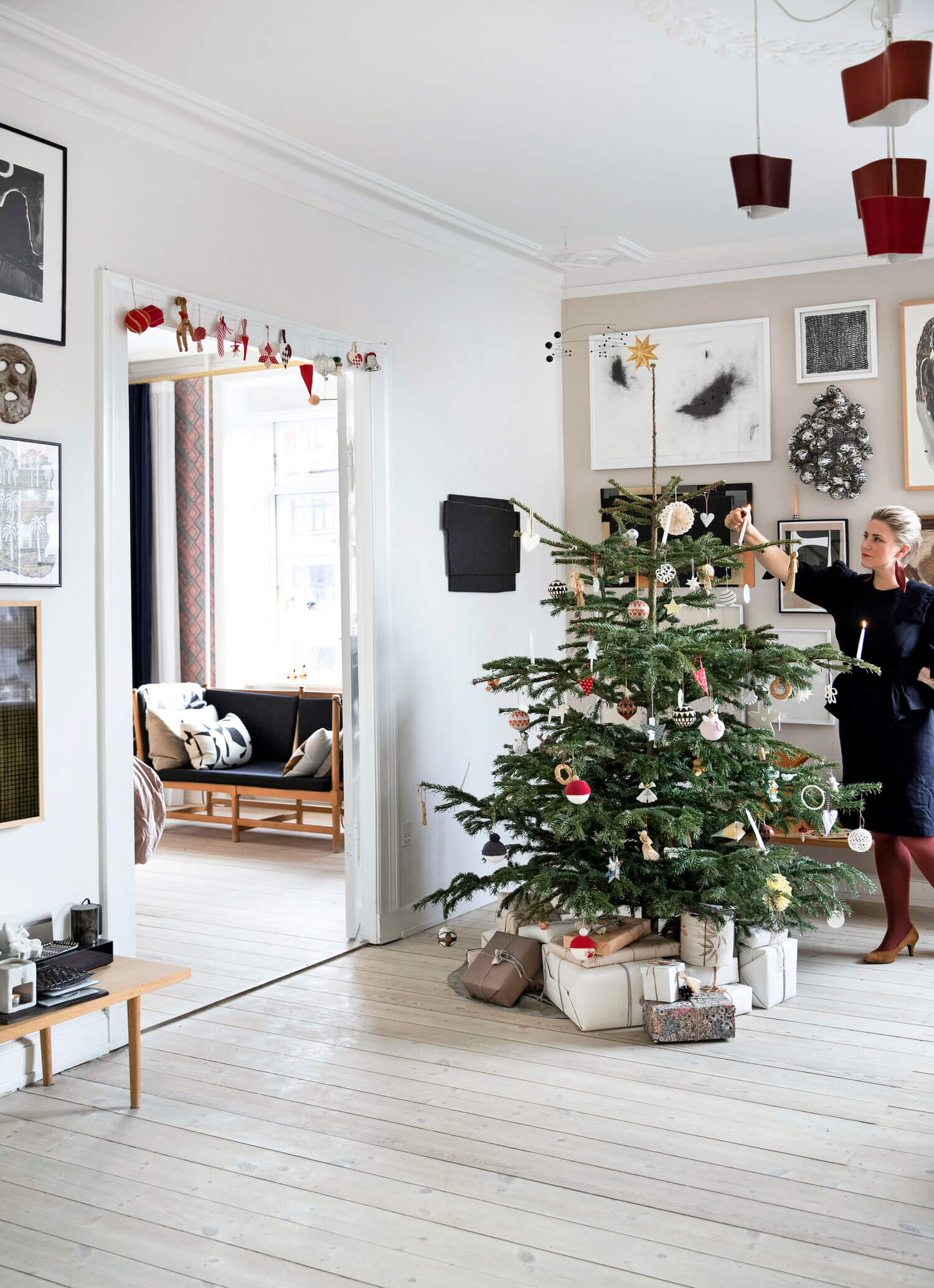 art filled danish home christmas decor nordroom3 An Art-Filled Danish Home Decorated For Christmas