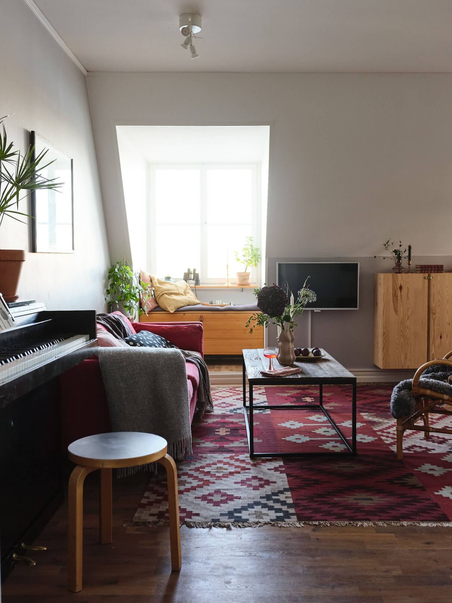 A Cozy Scandinavian Attic Apartment With Canal Views