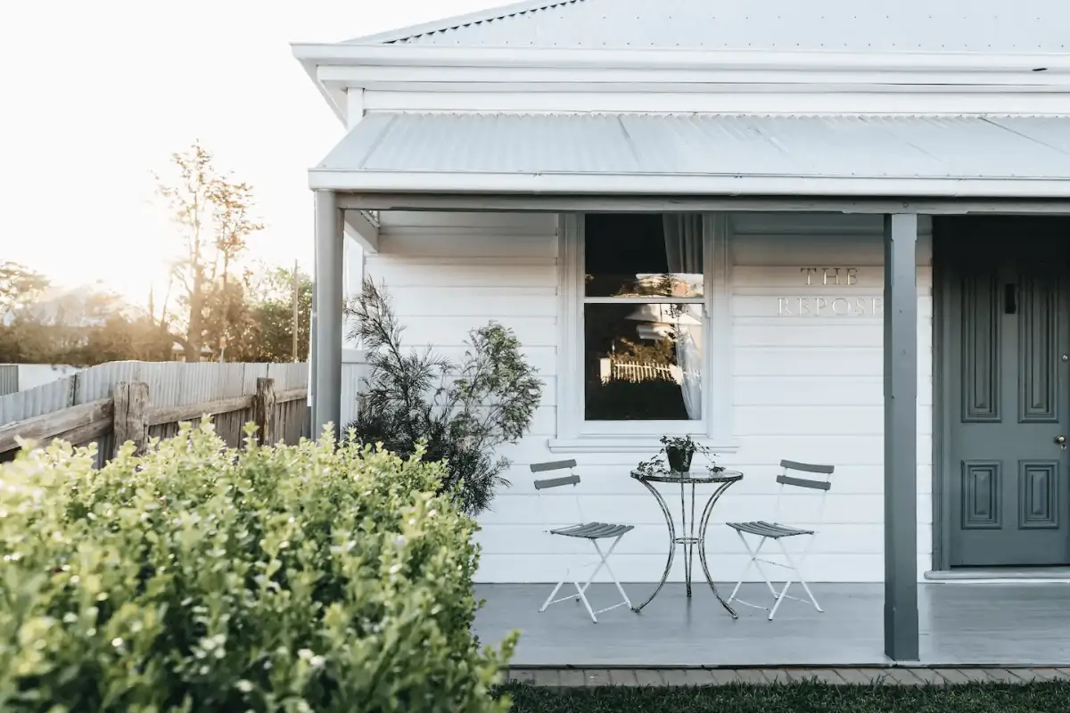 The Repose: A Restored 100-Year-Old Cottage in Australia 18 the repose cottage australia nordroom17 The Repose: A Restored 100-Year-Old Cottage in Australia