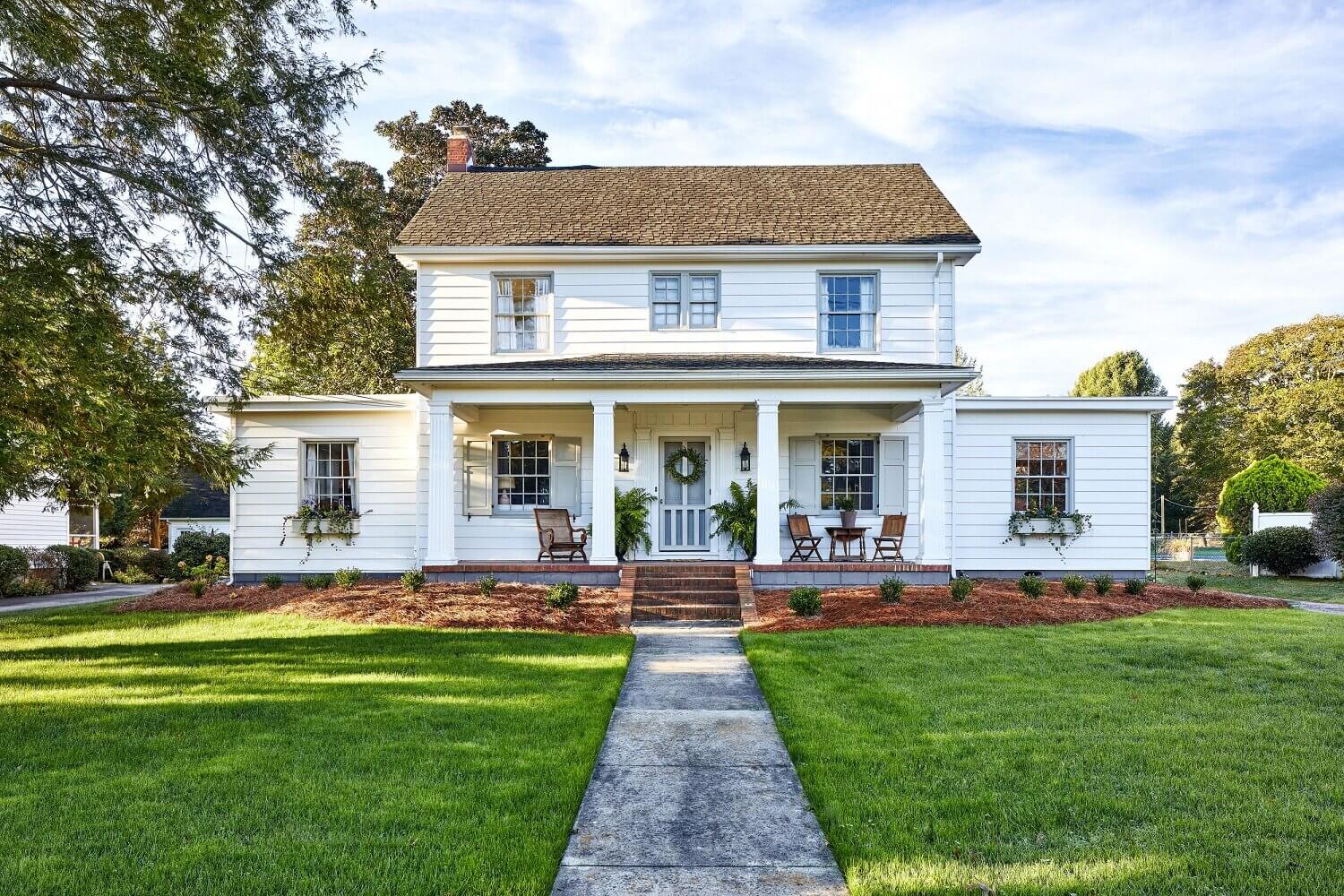 A1924ColonialRevivalFilledWithCharmandThrift StoreFinds TheNordroom13 A 1924 Colonial Revival Filled With Charm and Thrift-Store Finds