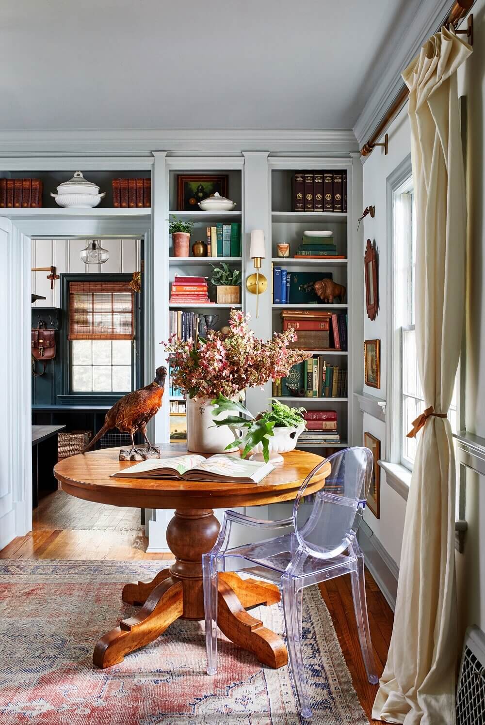 A1924ColonialRevivalFilledWithCharmandThrift StoreFinds TheNordroom2 A 1924 Colonial Revival Filled With Charm and Thrift-Store Finds