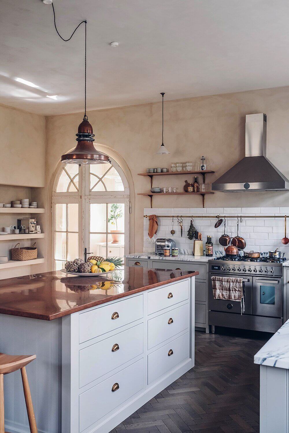 devol-kitchen-our-food-stories-renovated-schoolhouse-germany-nordroom