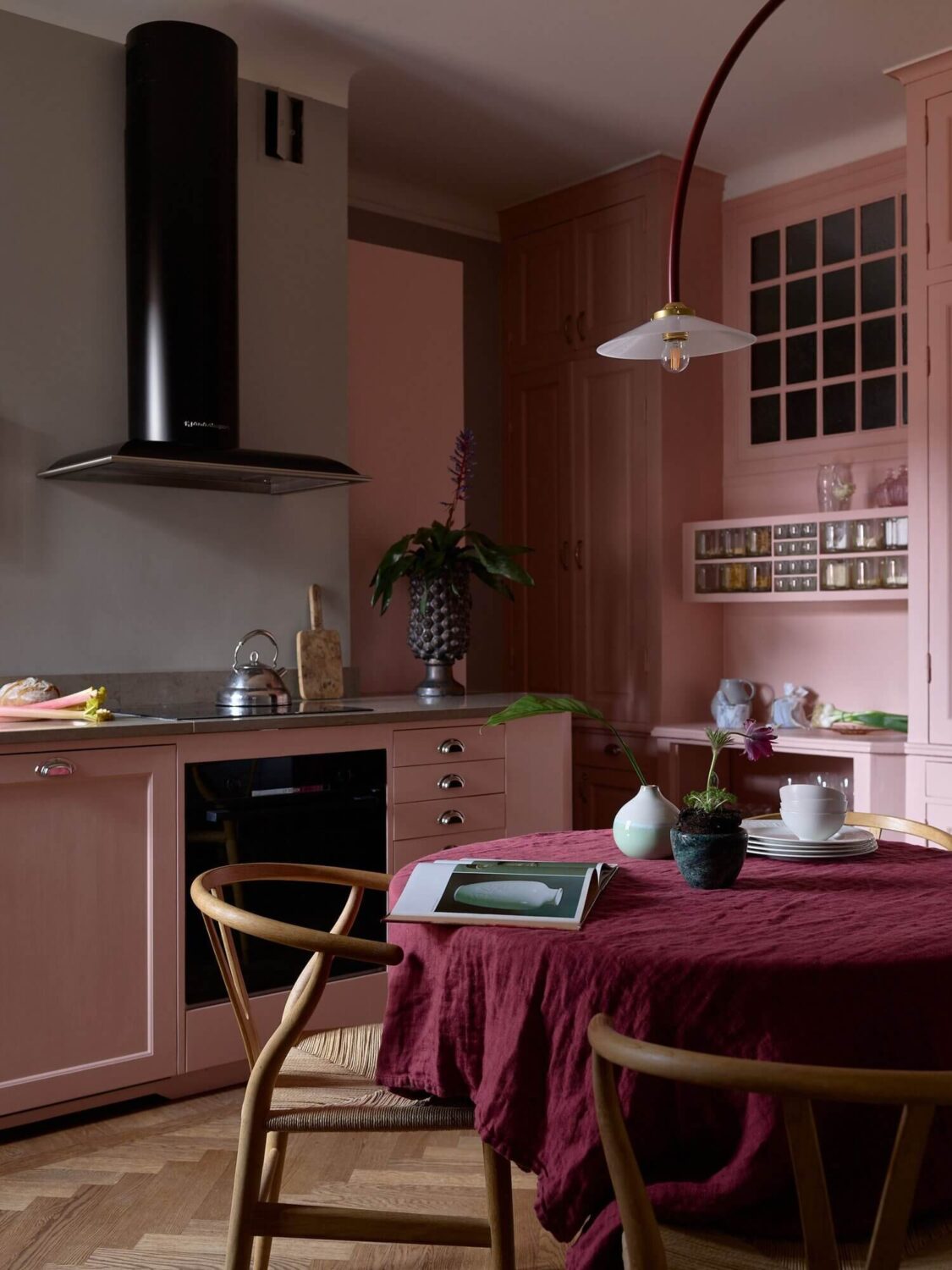 pink-kitchen-colorful-scandinavian-home-nordroom