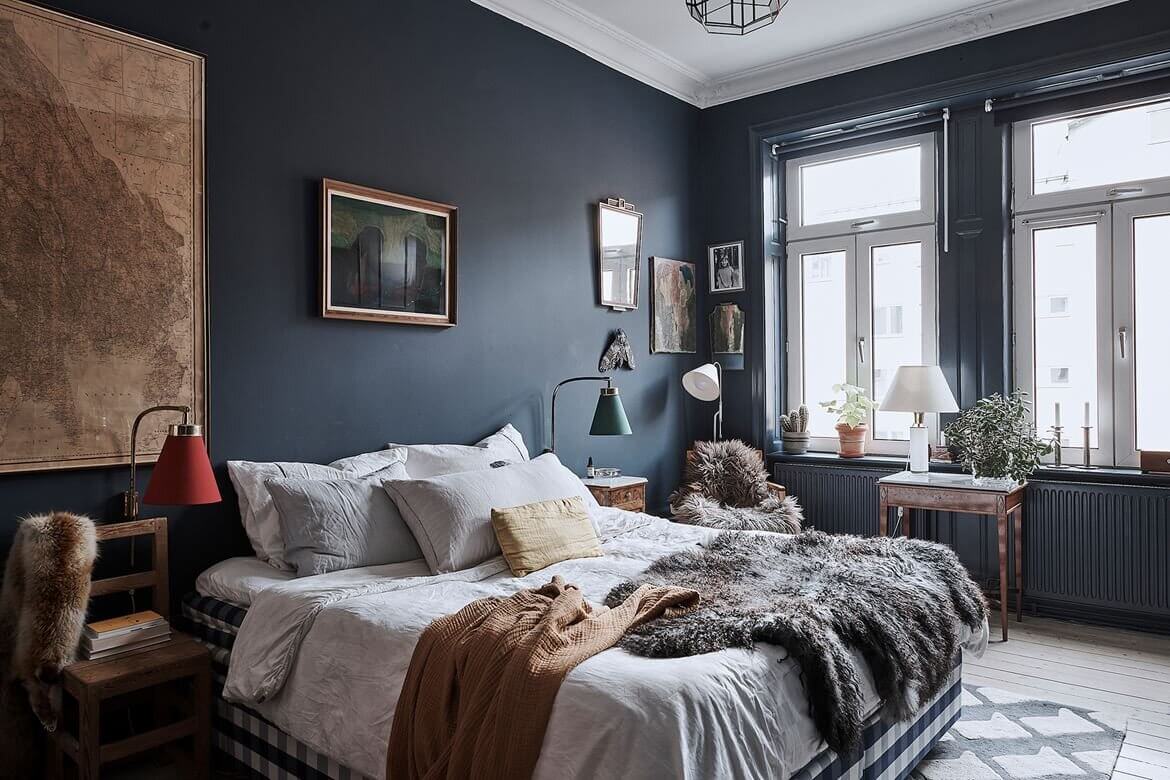 vintage blue room