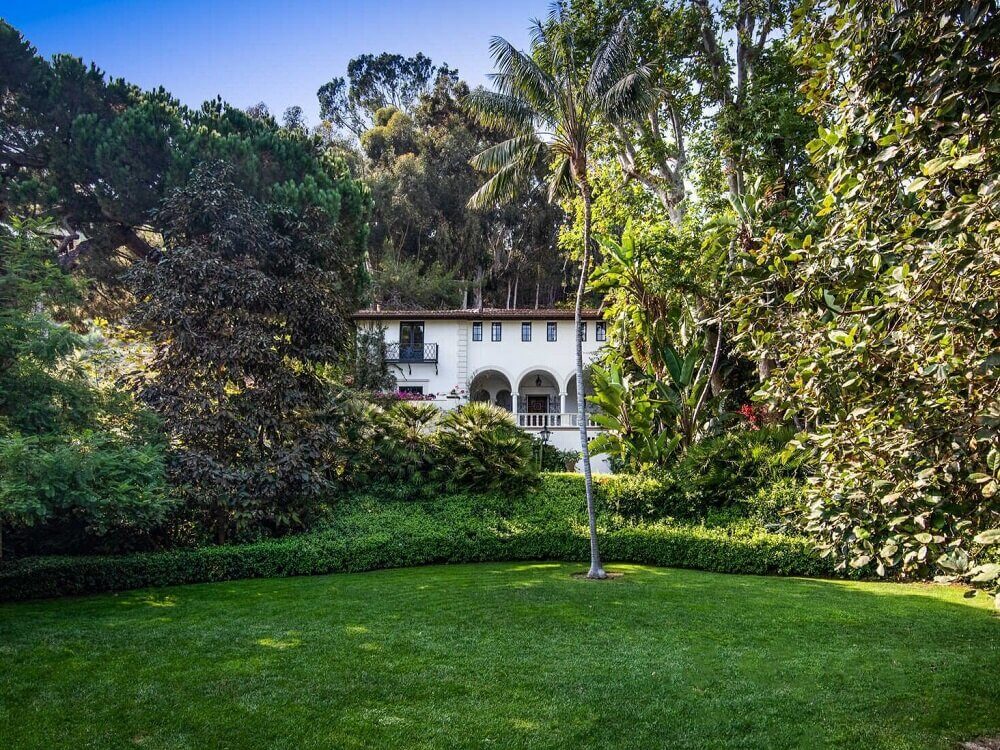 A1930sMediterranean StyleEstateinSantaMonica TheNordroom17 A 1930s Mediterranean-Style Estate in Santa Monica