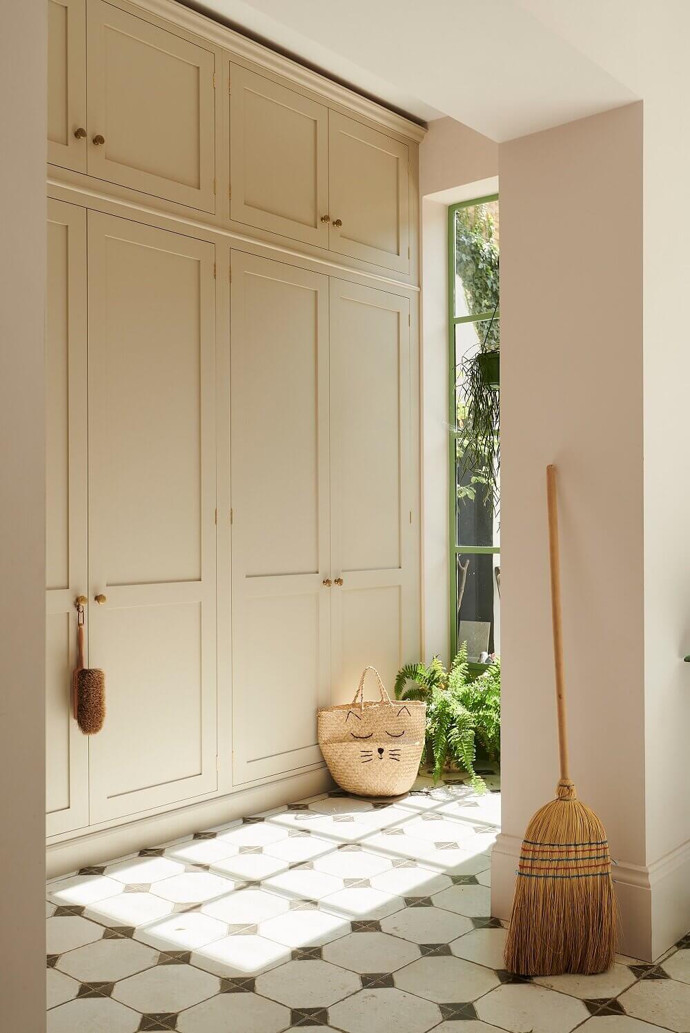 wes-anderson-meets-provence-london-basement-kitchen-nordroom