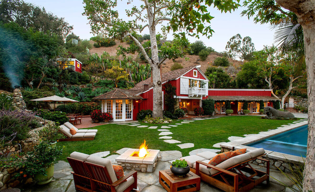 bill simmons red barn conversion malibu 13 A Fairytale Red Barn Conversion in Malibu