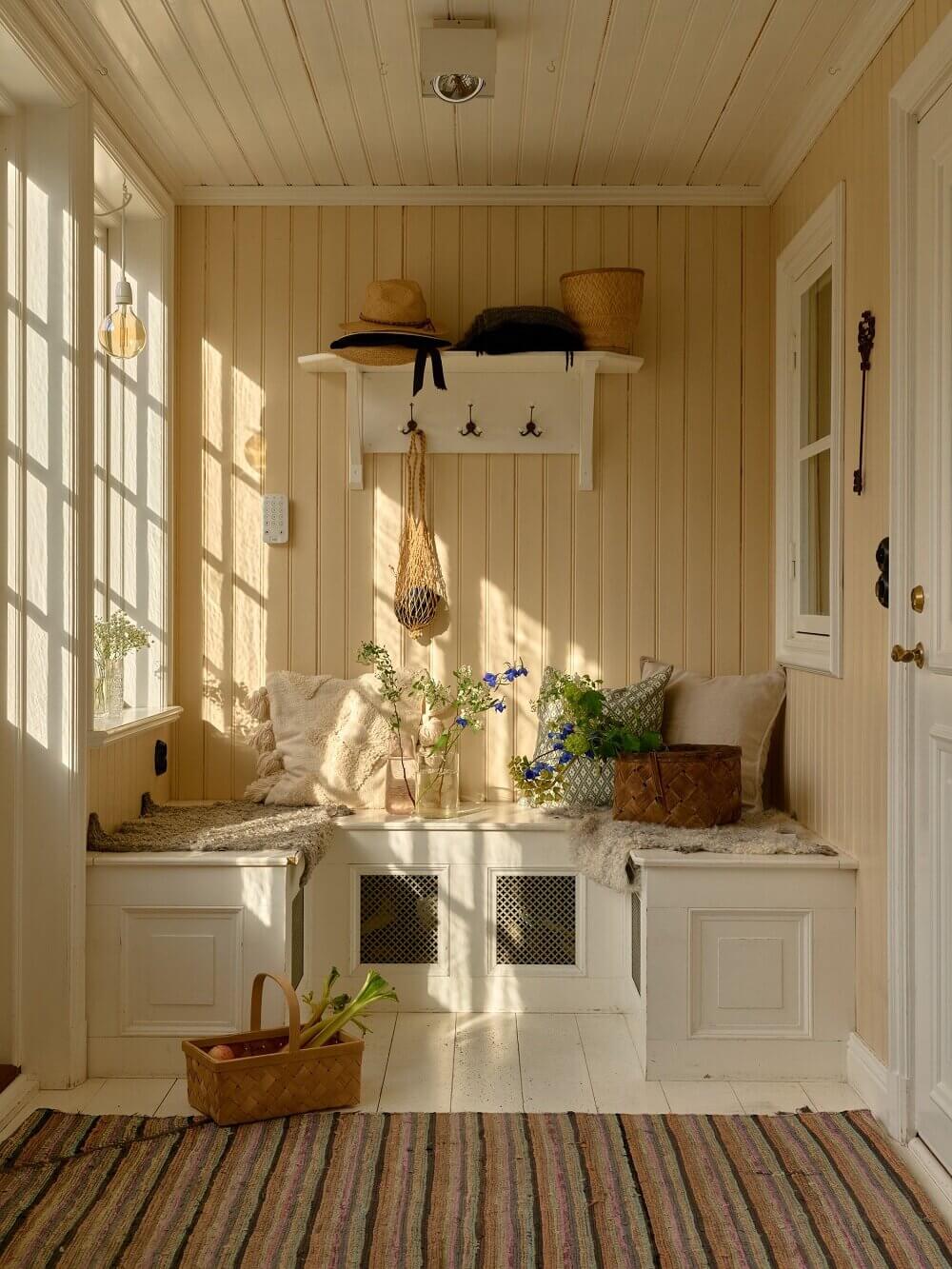 mudroom-idyllic-swedish-house-tower-room-nordroom